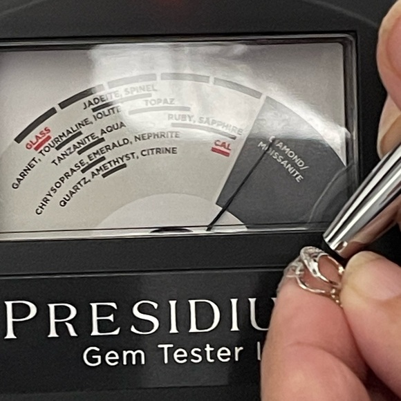 10K White Gold ASHI Heart Shape Diamond Necklace - Picture 10 of 10